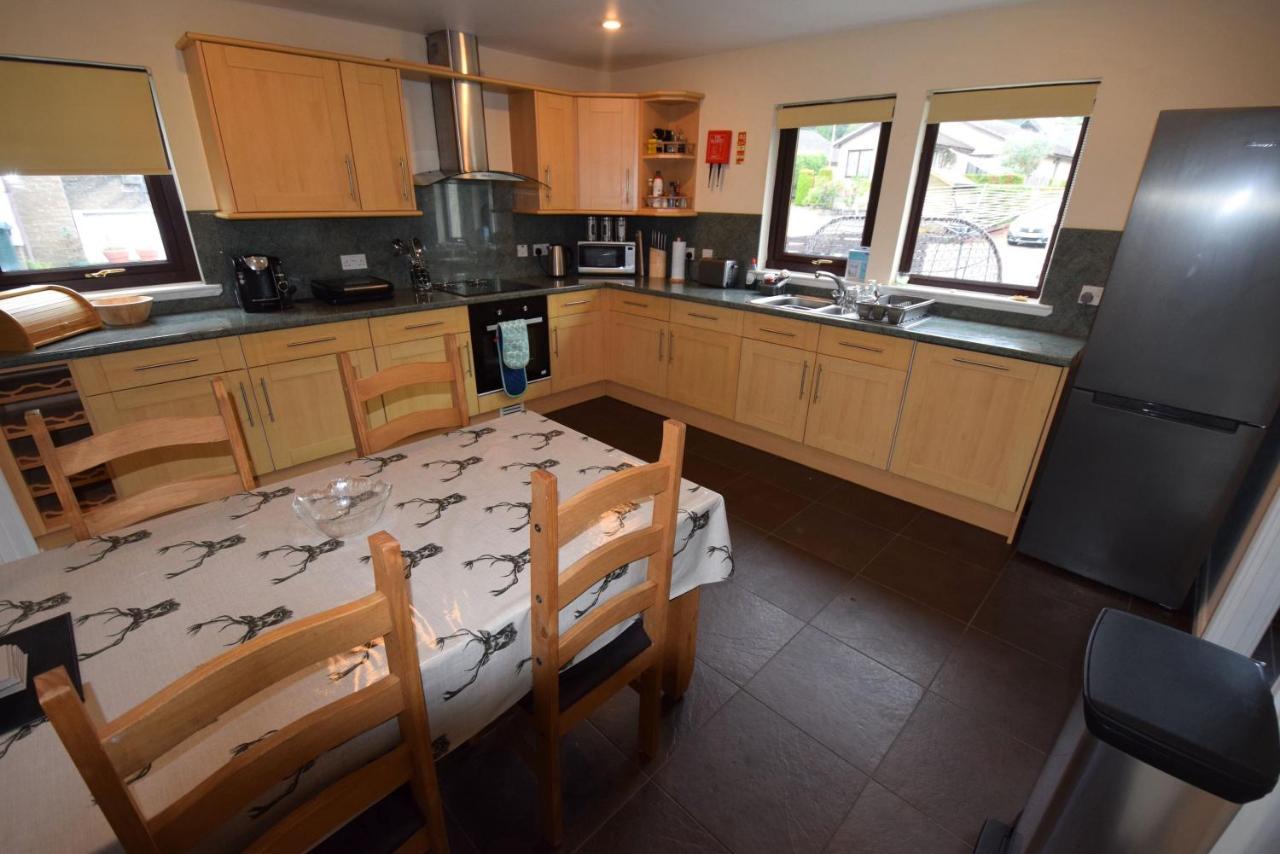 Ridgeview Villa - Partial Loch View Лохгойлхед Екстериор снимка